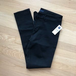 NWT Gap Stretch Pants
